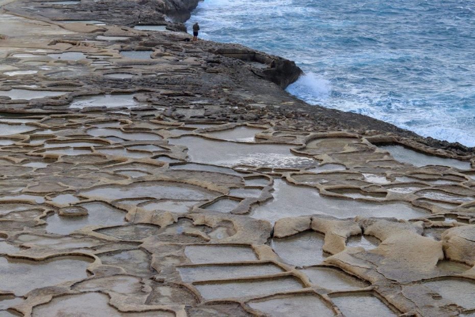 Gozo salt pans, Xwejni