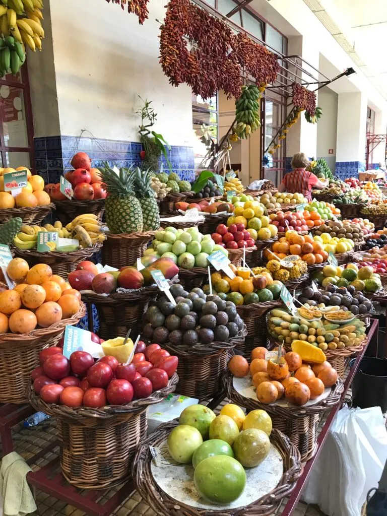 O que fazer na Madeira? O mercado dos lavradores é um local icónico a não perder.