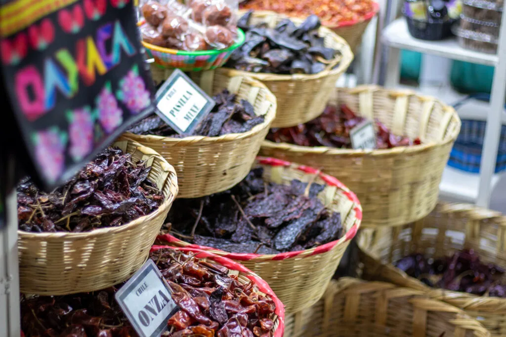O que fazer em Oaxaca: visitar mercados a explorar a panóplia de malagetas