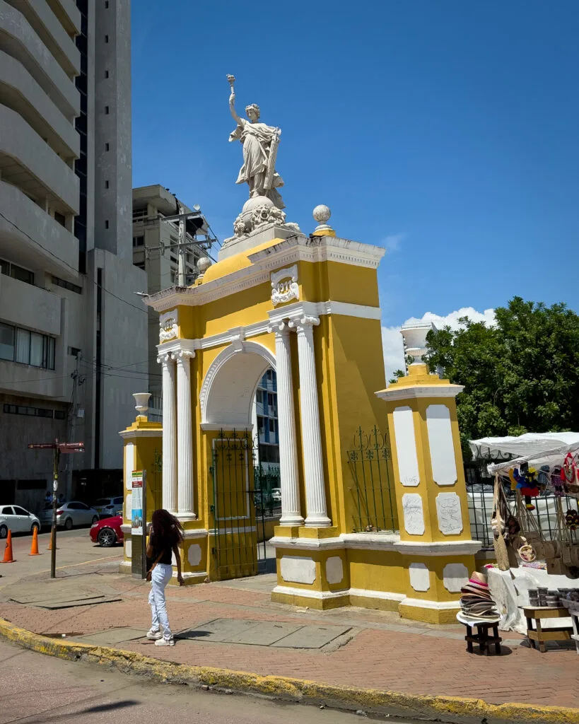 What to do in Cartagena, Colombia: Entrance to Parque Centenario