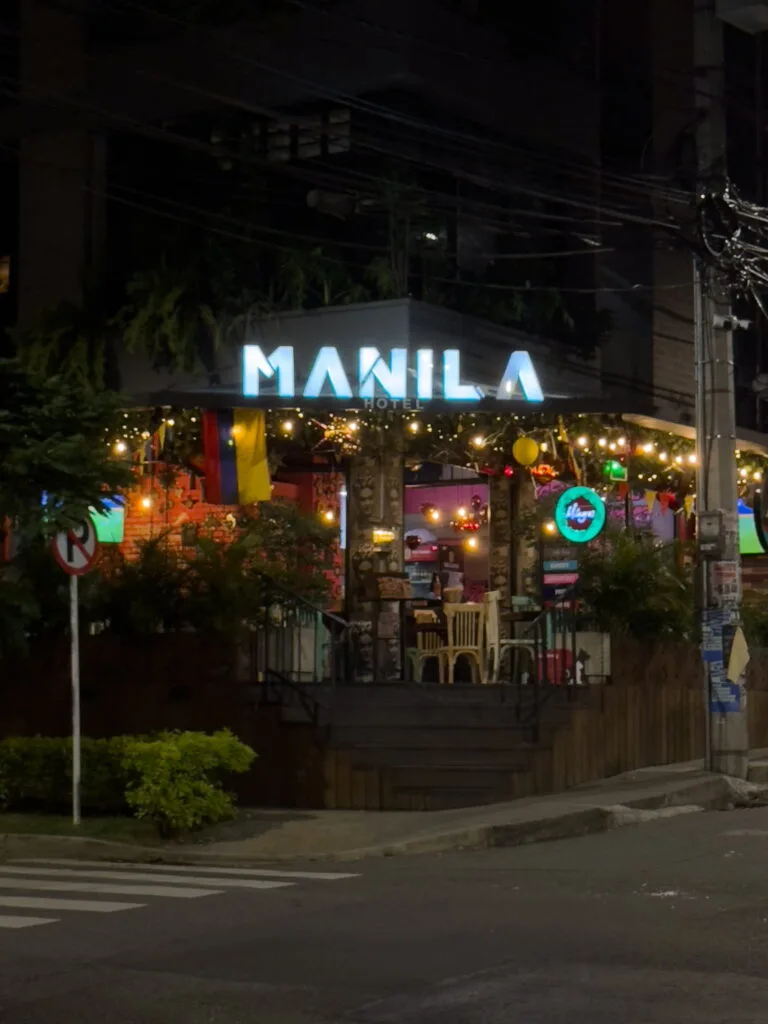 Things to do in Medellín: Manila neighborhood - Manila Hotel