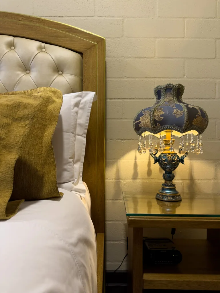 Where to stay and what to do in Medellín: Hotel Du Parc in El Poblado. Room detail