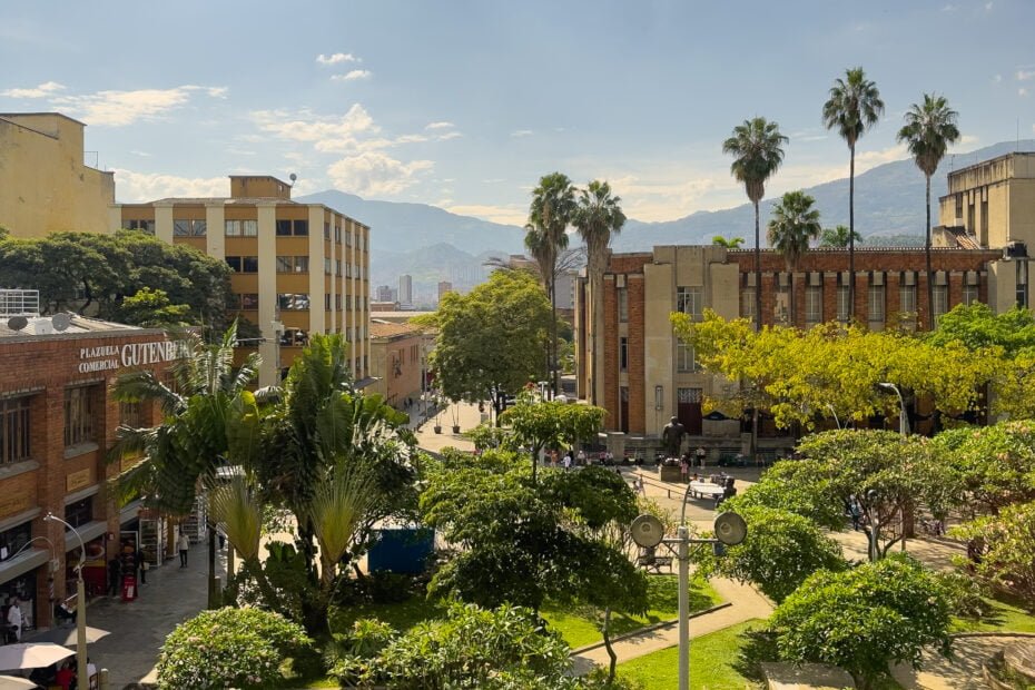 O que fazer em Medellín: Praça Botero no centro histórico