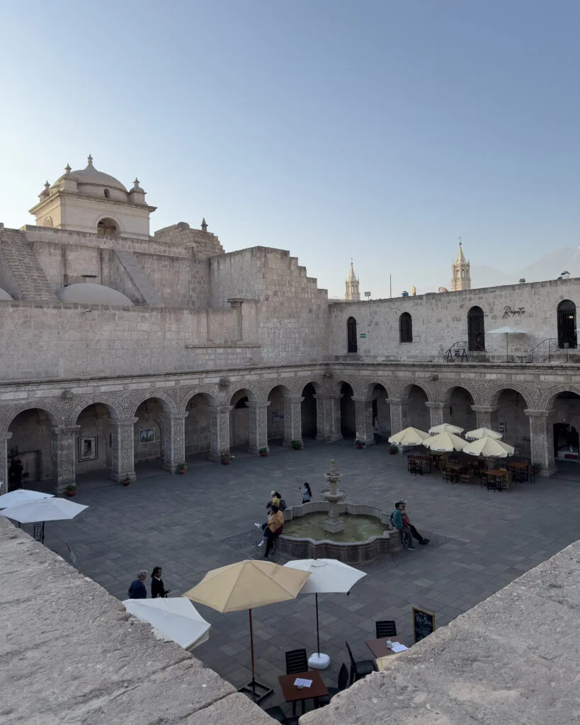 Itinerary in Peru, Claustros de la Compañía, Arequipa