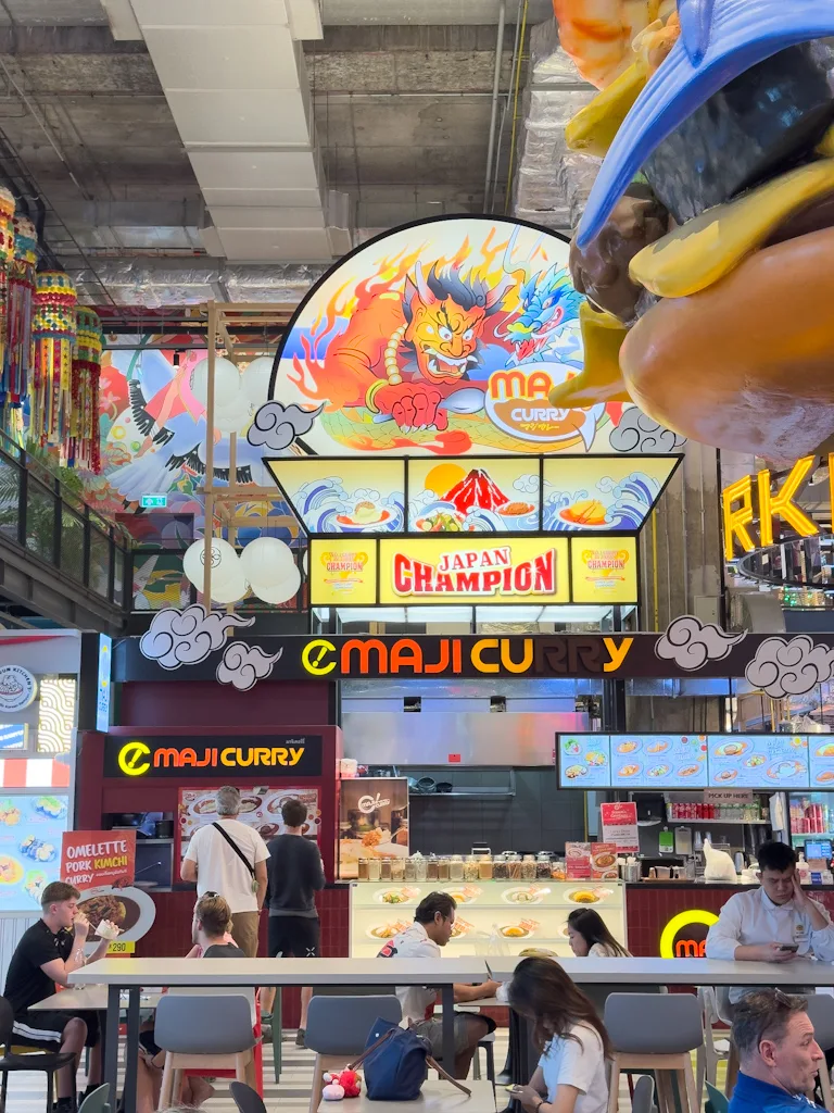 Where to eat in Sukhumvit - EmSphere