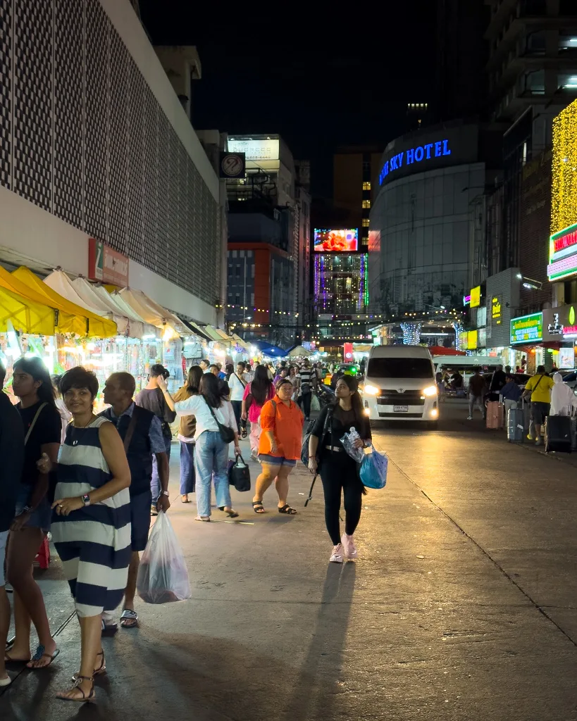 Pratunam Market