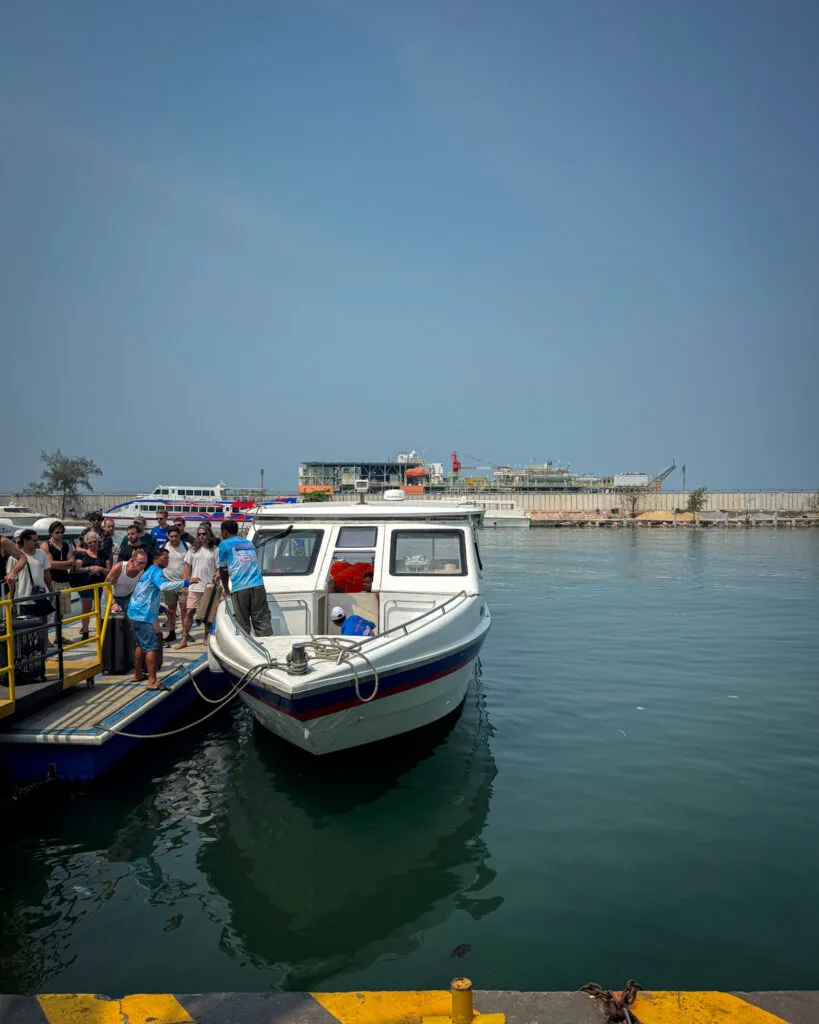 Boat to Koh Rong Sanloem in Sihanoukville