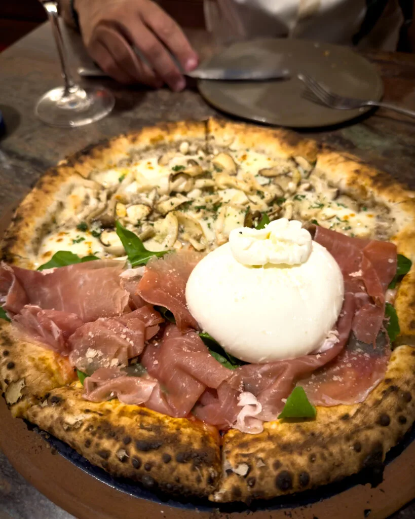 4P’s Pizza - Parma and Buffala Pizza