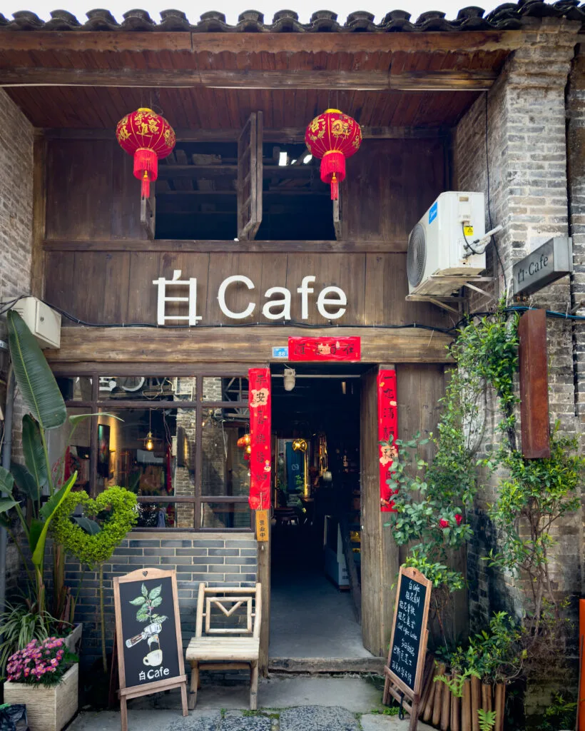 The Best Cafés in Xingping - Bai Cafe