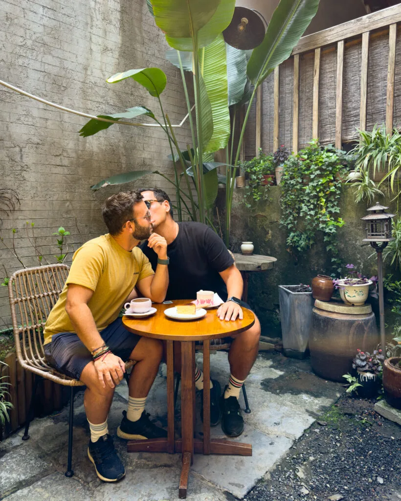 The Best Cafés in Xingping - Bai Cafe