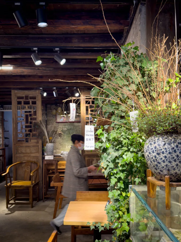 The Best coffee shops in Xingping - Shanzhong Years Bakery