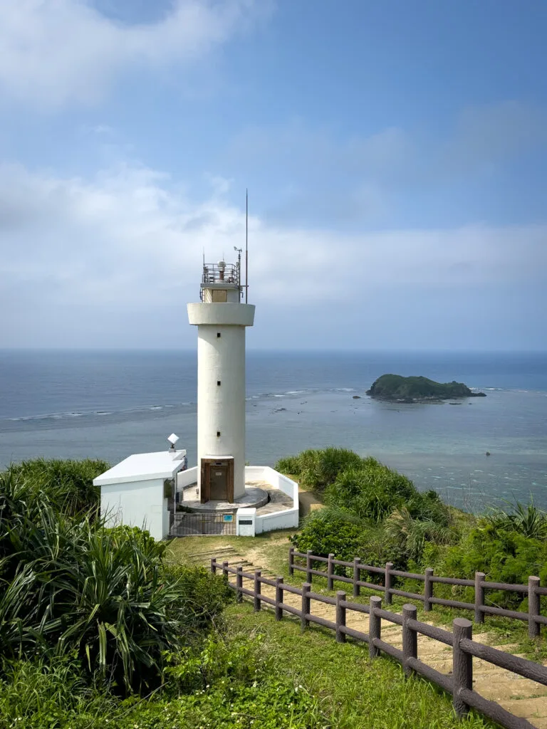 Farol de Hirakubozaki, Ishigaki, Japão