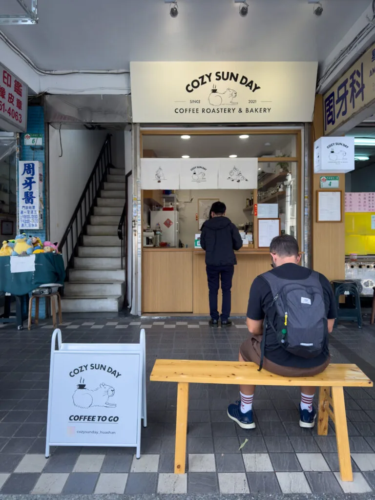 COZY SUN DAY CAFE - Taipei
