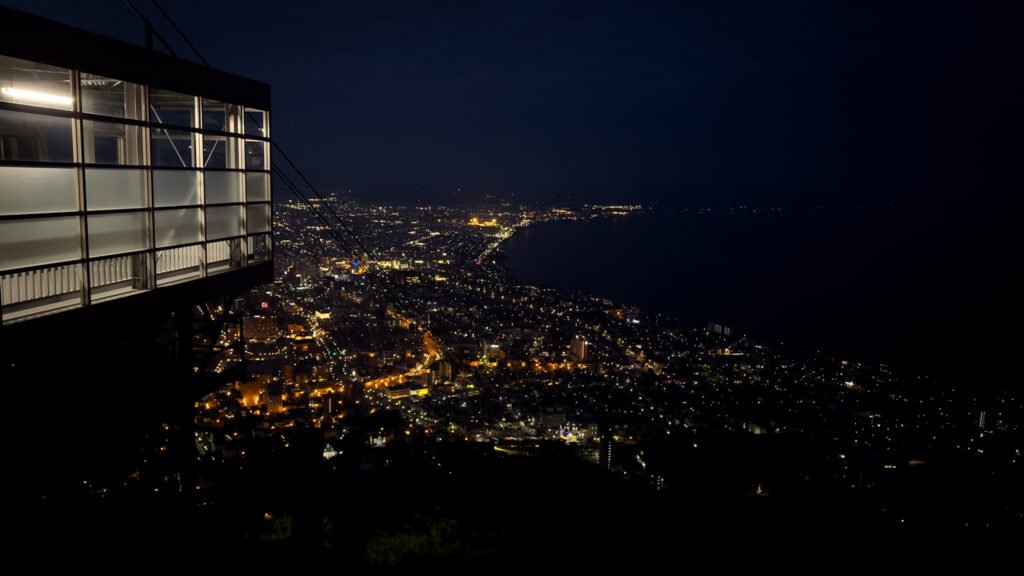 Vista noturna do Monte Hakodate, Japão