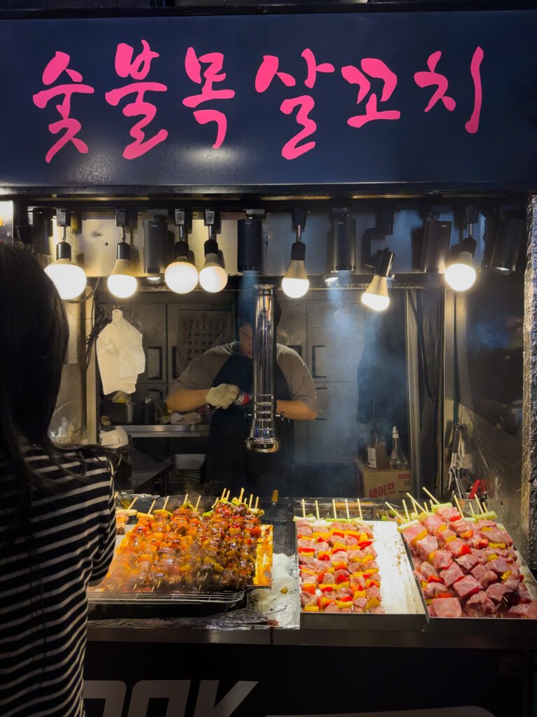 Dongmun Market Food Street, Jeju, Coreia do Sul